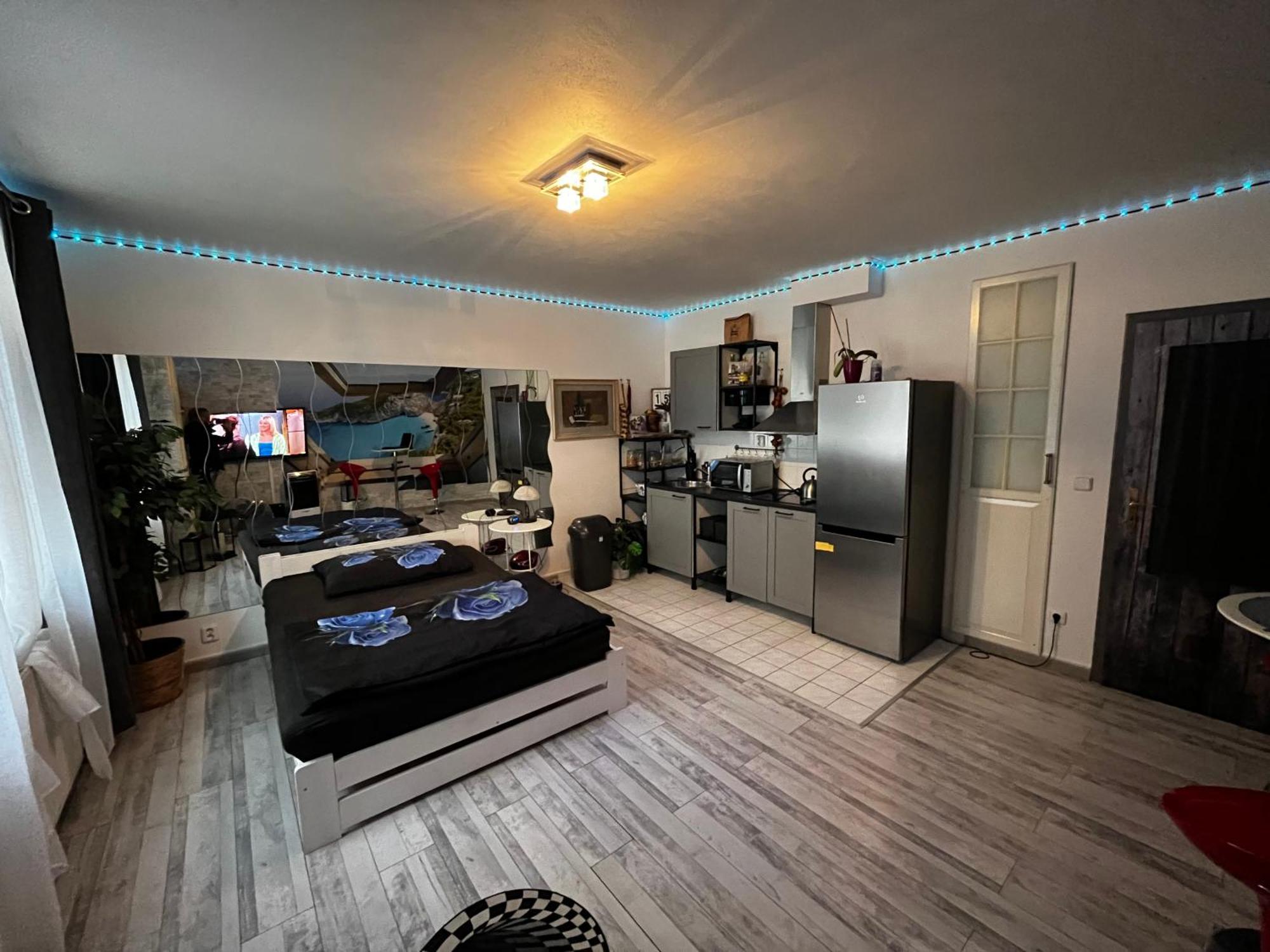 Monfas Apartment Provence In Praga Zewnętrze zdjęcie